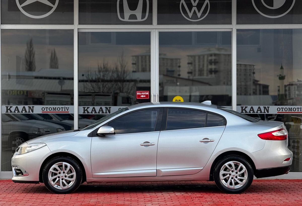 Renault FLUENCE